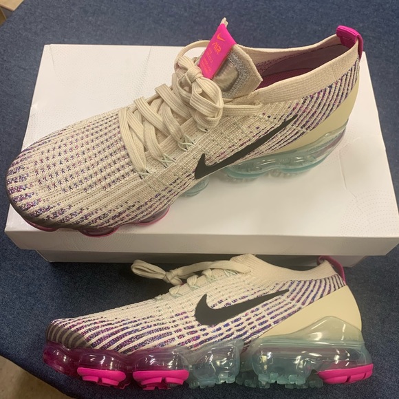 Nike Air VaporMax Flyknit3 Fossil Pistachio Frost - Picture 7 of 11